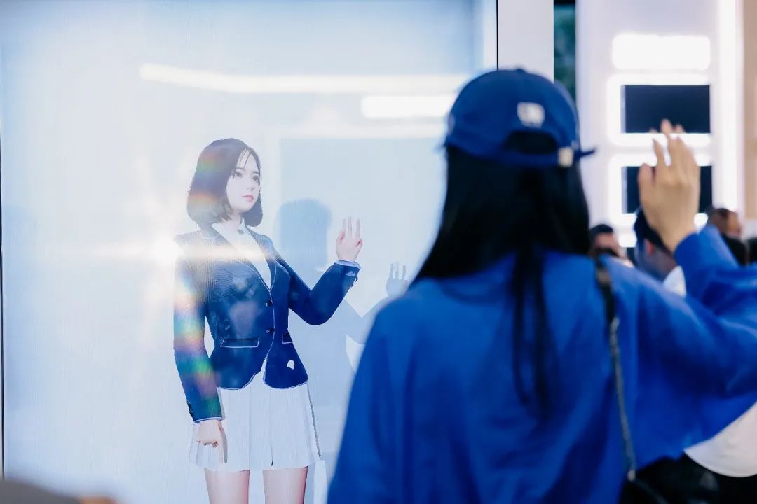 “AI+智能显示”引领未来 米兰官方网新品InfoComm展大放异彩